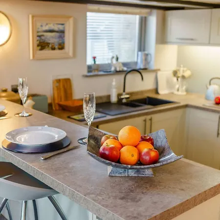 1 Bed In Arnside Silverdale 90528 Holiday home